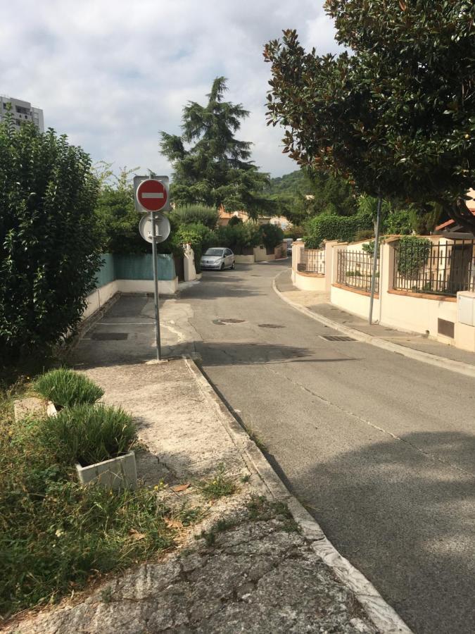 Le Cannet, Chambre à l'étage d'une maison avec piscine Esterno foto